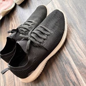 Sketchers slip on sneaker